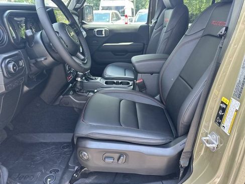 New 2026 Jeep Wrangler Unlimited Rubicon AWD/4WD image 9