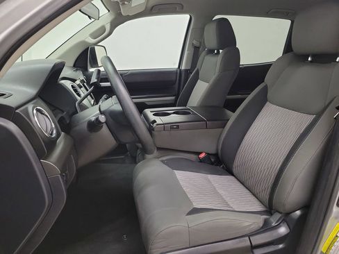 Used 2017 Toyota Tundra SR5 image 16