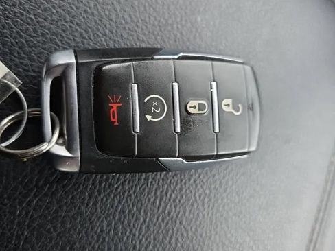 Used 2022 RAM 1500 Big Horn AWD/4WD image 31