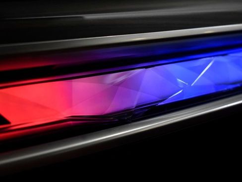 Used 2025 BMW 760i xDrive image 37