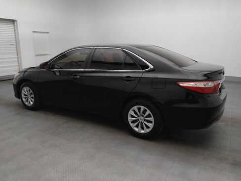 Used 2017 Toyota Camry LE image 3