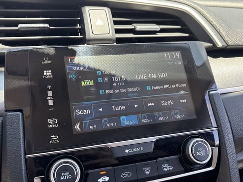Used 2018 Honda Civic EX image 21