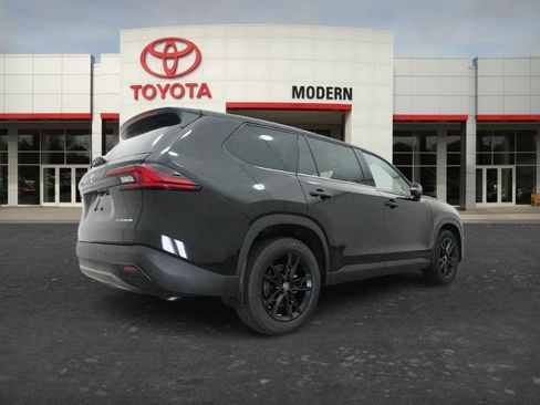 New 2026 Toyota Grand Highlander Platinum AWD/4WD image 13