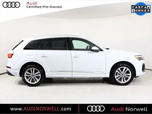 Certified 2025 Audi Q7 2.0T Premium w/ Convenience Package image 19