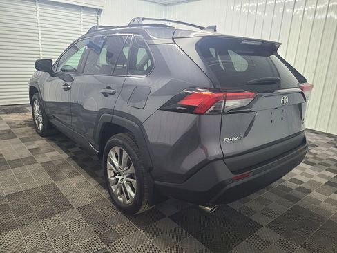 Used 2020 Toyota RAV4 XLE Premium AWD/4WD image 10
