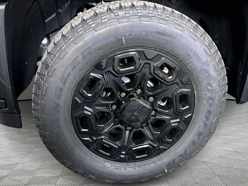 New 2026 GMC Sierra 2500 AT4 w/ Max Trailering Package AWD/4WD image 13