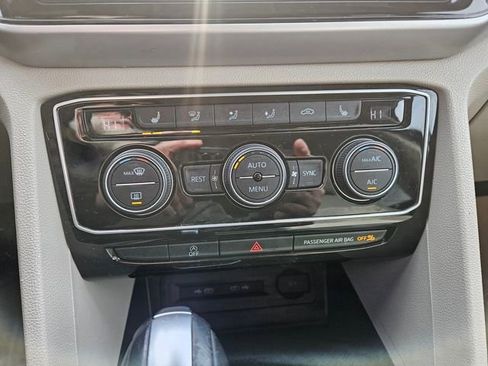 Used 2022 Volkswagen Atlas SE image 29