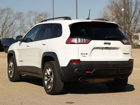 Used 2019 Jeep Cherokee Trailhawk w/ Cold Weather Group image 5