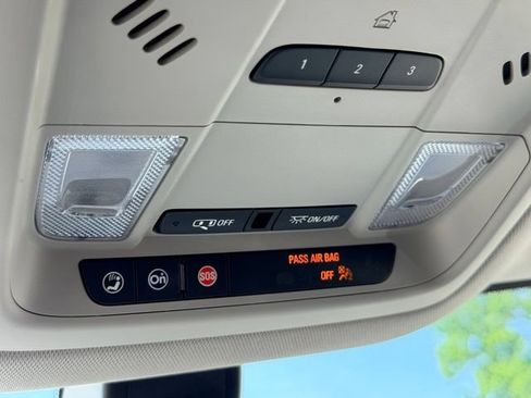 Used 2021 Buick Enclave Essence w/ Sound and Sites Package FWD image 18