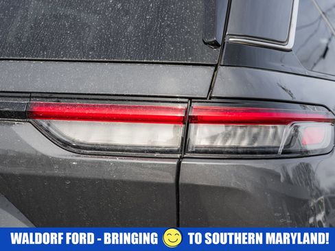 Used 2023 Jeep Grand Cherokee Overland image 7