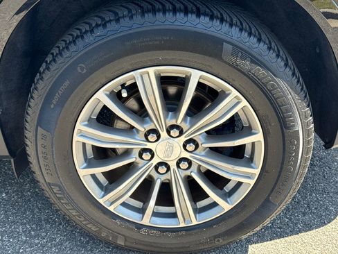 Used 2017 Cadillac XT5 Luxury w/ Driver Awareness Package FWD image 20