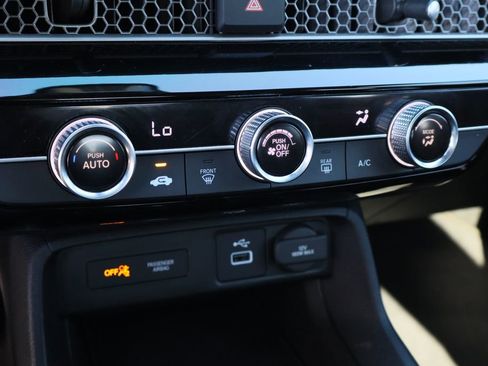 Used 2022 Honda Civic Sport image 16