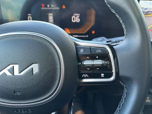 Used 2025 Kia Sorento S w/ Panoramic Sunroof Package image 37