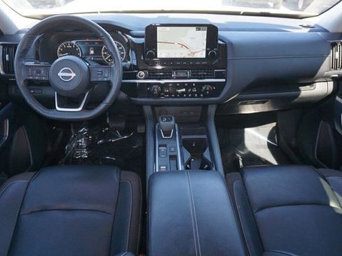 Certified 2024 Nissan Pathfinder SL image 14