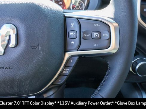 New 2026 RAM 1500 4x4 Crew Cab image 32