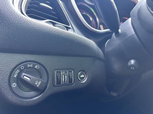 Used 2015 Dodge Challenger R/T Plus RWD image 23