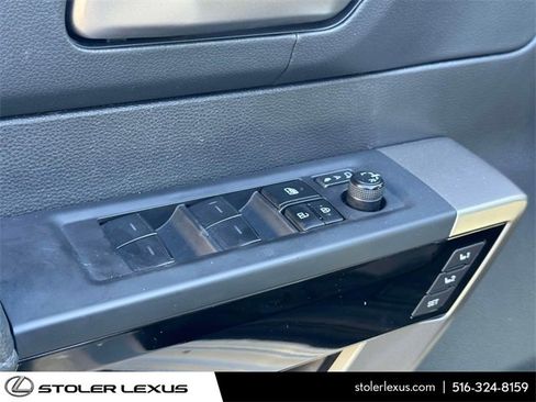 Used 2024 Toyota Tundra Limited image 18