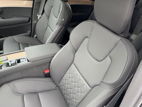 New 2026 Volvo XC90 B6 Plus image 20