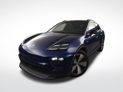 Certified 2024 Porsche Macan 4 Electric image 37