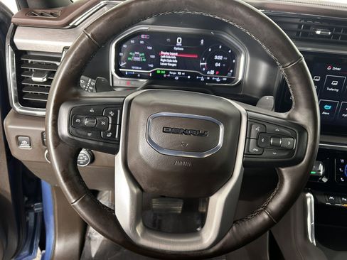 Used 2025 GMC Sierra 1500 Denali AWD/4WD image 23