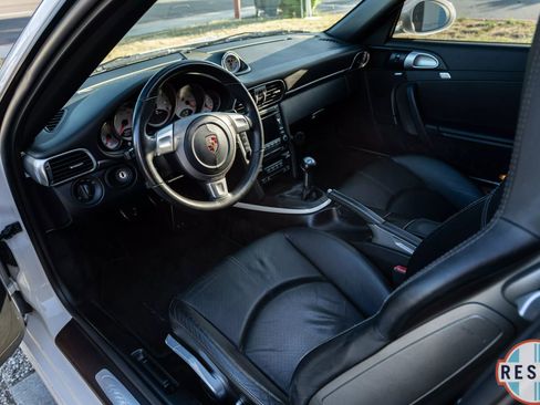 Used 2009 Porsche 911 Carrera S image 8