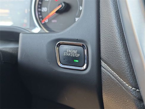 Used 2021 GMC Acadia SLE w/ Driver Convenience Package image 31