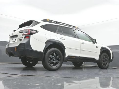 Used 2025 Subaru Outback Wilderness AWD/4WD image 45