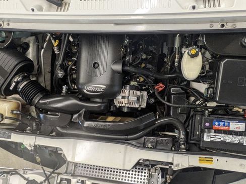 Used 2003 HUMMER H2 Luxury w/ Preferred Equipment Group image 41