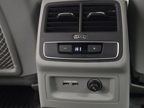 Used 2022 Audi A4 2.0T Premium Plus w/ Premium Plus Package image 19