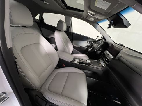 Used 2022 Hyundai Kona Limited image 27