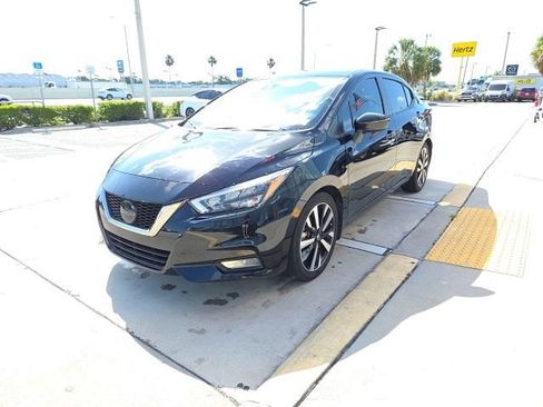 Used 2021 Nissan Versa SR image 8