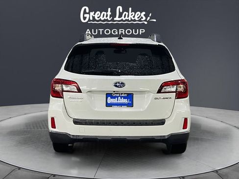 Used 2016 Subaru Outback 2.5i Limited AWD/4WD image 4
