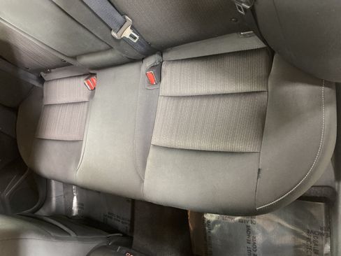 Used 2025 Nissan Altima 2.5 SV FWD image 11
