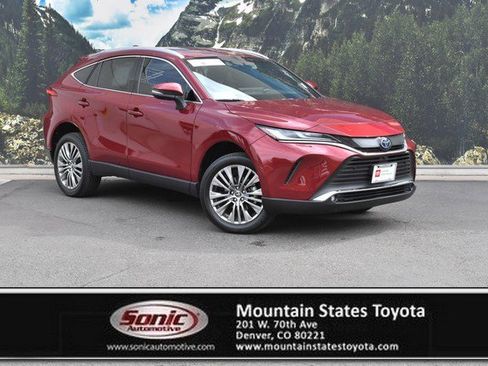 Certified 2024 Toyota Venza Limited image 1