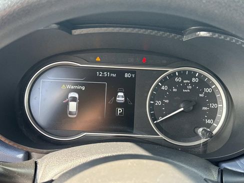 Certified 2023 Nissan Versa SV image 31