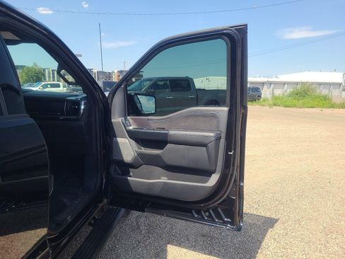 Used 2025 Ford F150 Platinum w/ FX4 Off-Road Package AWD/4WD image 16