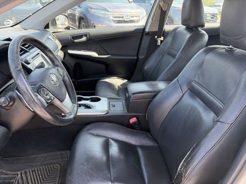 Used 2014 Toyota Camry SE FWD image 15