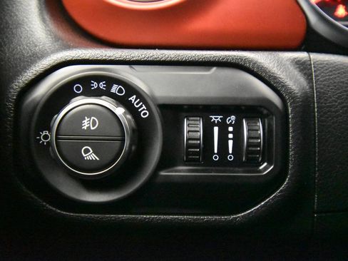 Used 2022 Jeep Gladiator Rubicon w/ LED Lighting Group image 30