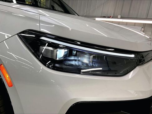 New 2026 Volkswagen Tiguan SE R-Line image 33