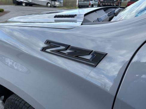 Used 2024 Chevrolet Silverado 1500 RST image 13