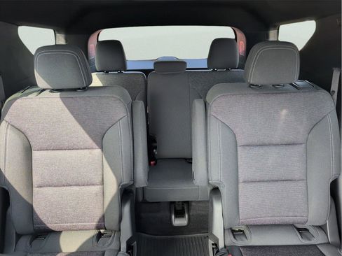 New 2026 Chevrolet Traverse LT w/ Driver Confidence Package FWD image 19