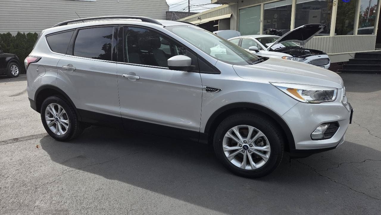 Used 2018 Ford Escape SE AWD/4WD image 6