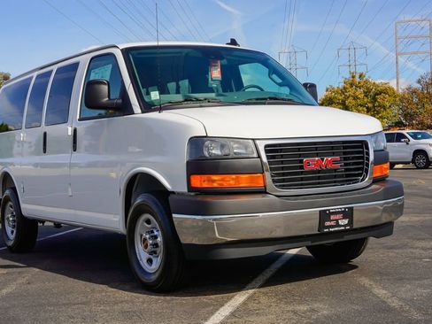 Used 2025 GMC Savana 3500 LT w/ LT Preferred Equipment Group RWD image 7