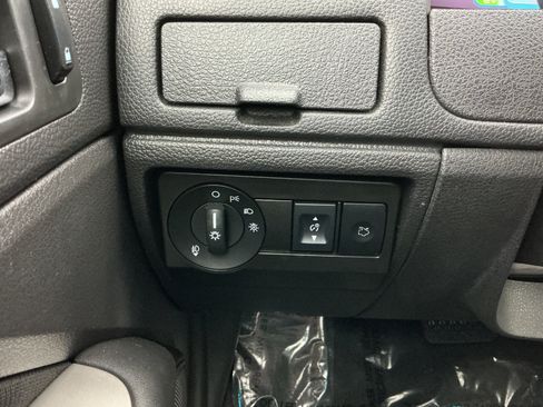 Used 2010 Ford Fusion Hybrid FWD image 41