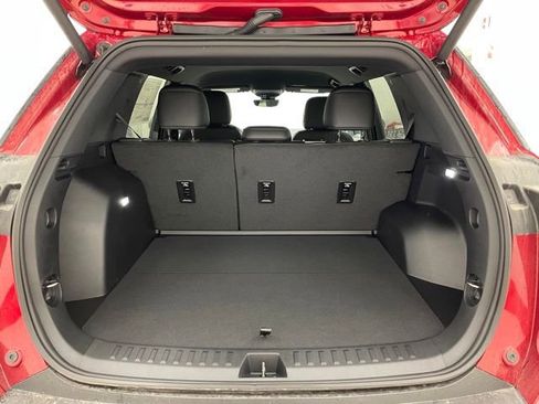 New 2026 Chevrolet Equinox LT w/ Convenience Package II AWD/4WD image 13