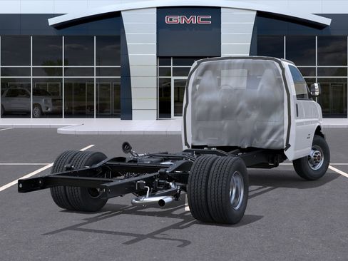 New 2025 GMC Savana 3500 Extended w/ Power Convenience Package image 5