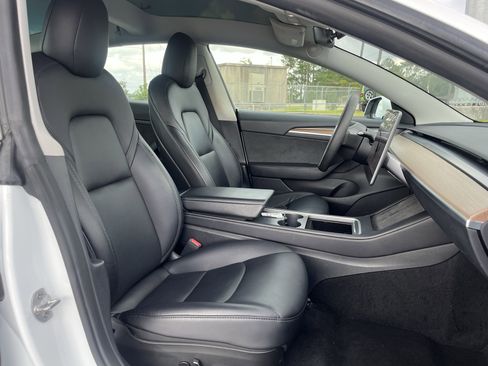 Used 2022 Tesla Model 3 Long Range AWD/4WD image 30
