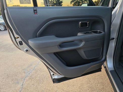 Used 2006 Honda Pilot EX-L image 16