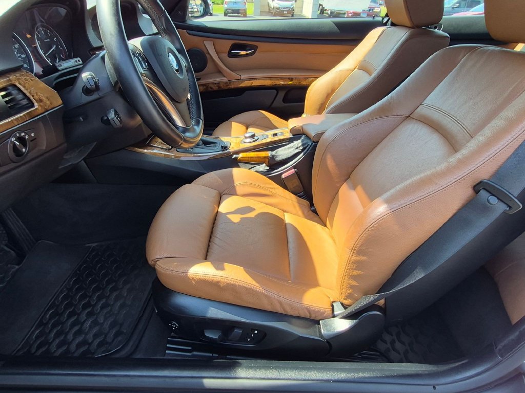 Used 2008 BMW 335i Convertible RWD image 9