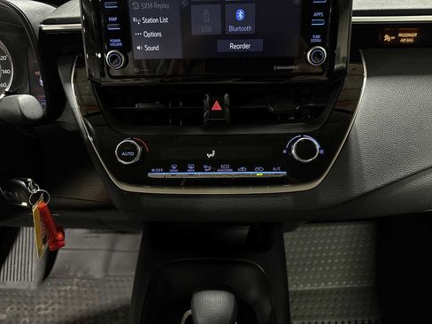 Certified 2022 Toyota Corolla LE image 22